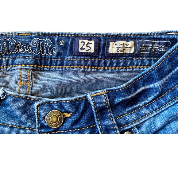 Miss Me Jeans. Mid-Rise boot cut - Picture 4 of 4